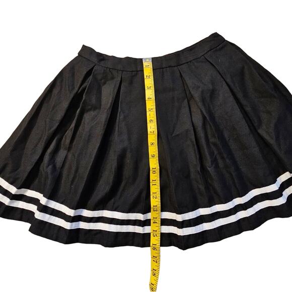 Hot Topic Mini Skirt SMALL Black White Striped School Girl Cosplay Anime - Picture 6 of 10